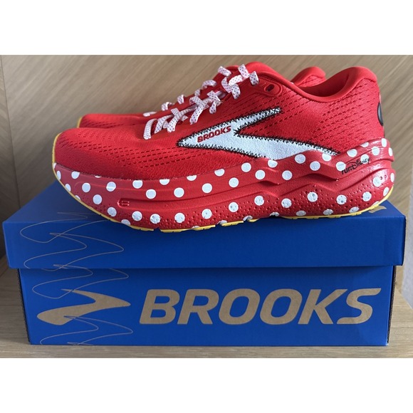 Brooks Ghost Max 2  Minnie Mouse Red White Polka Dot Shoe Womens 8 B - Picture 1 of 10